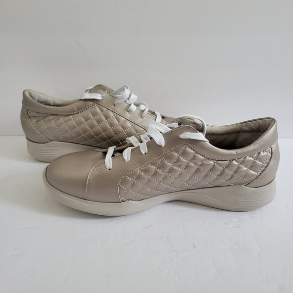 New Munro Emmie Wedge Sneaker Synthetic & Leather Size 9 US - Picture 2 of 7